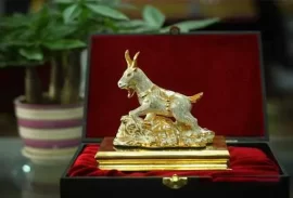 ban lam viec cho nguoi tuoi mui 1