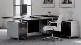 ban lam viec cho nguoi tuoi tuat 1